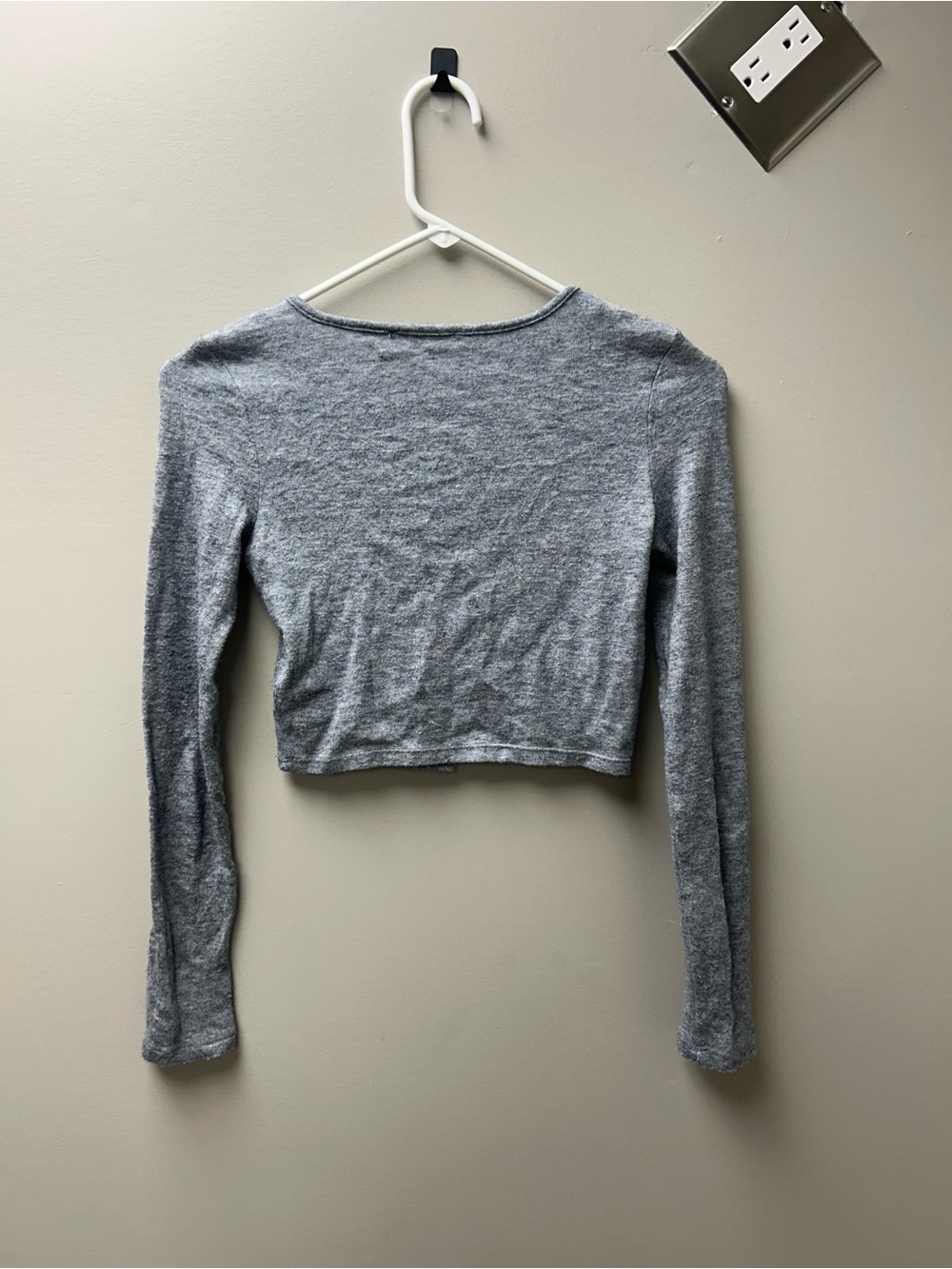 Zara Women’s Grey Button Down Cropped Long Sleeve Cardigan - Picture 3 of 5